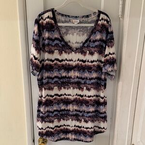 LuLaRoe Purple and Black Patterned Short Sleeve Top